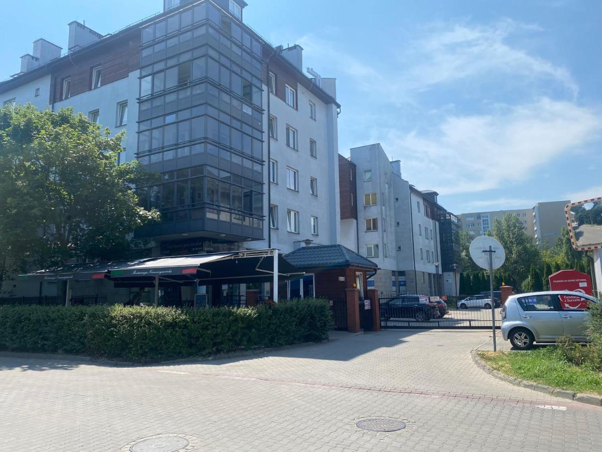 Pokoje Nowoursynowska Ostello Varsavia Esterno foto